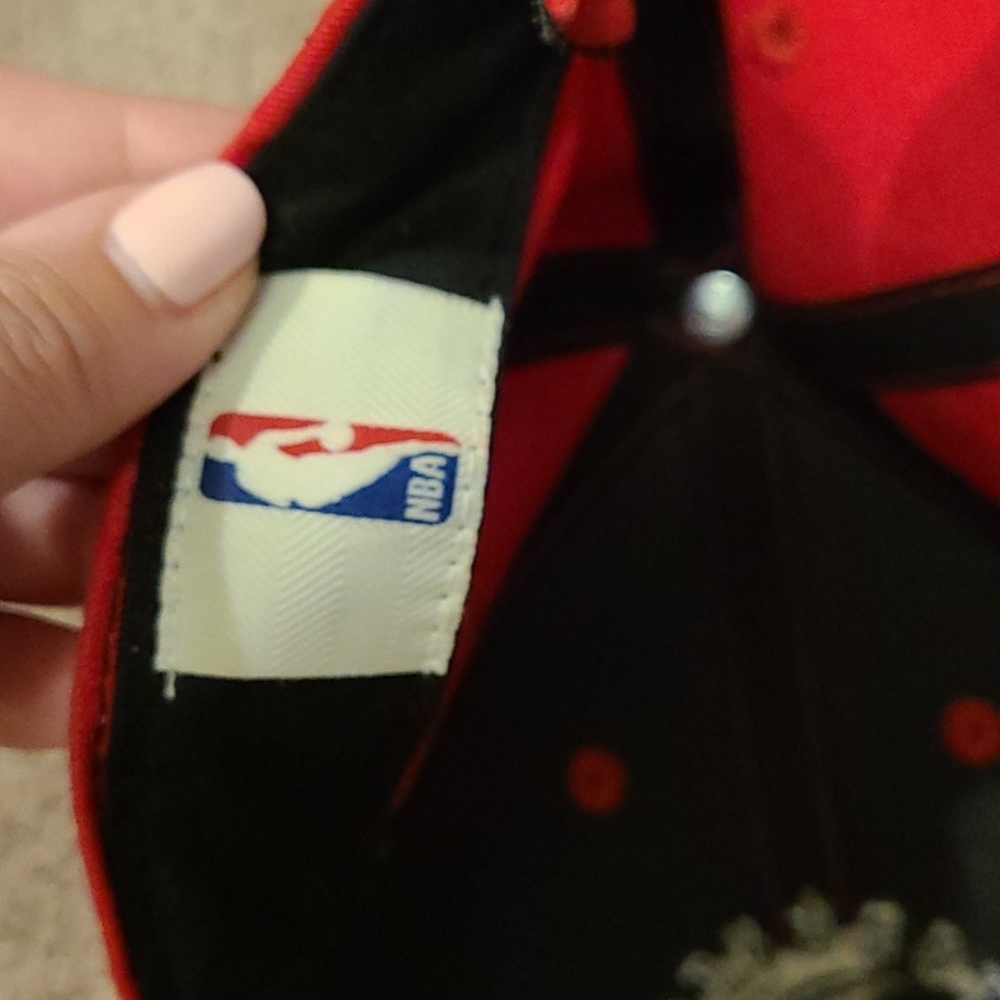 Toronto Raptors NBA Baseball Cap - Picture 4 of 5